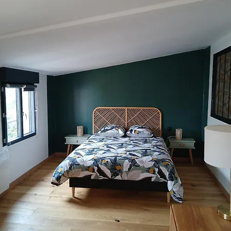 La Maison D'eugenie, Jardin Et Parking Dom wakacyjny Niort